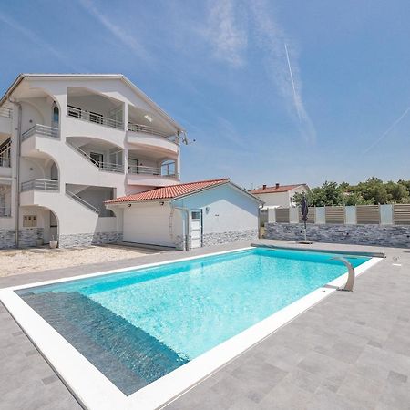 Apartments Nicola With Private Pool ビビニェ エクステリア 写真
